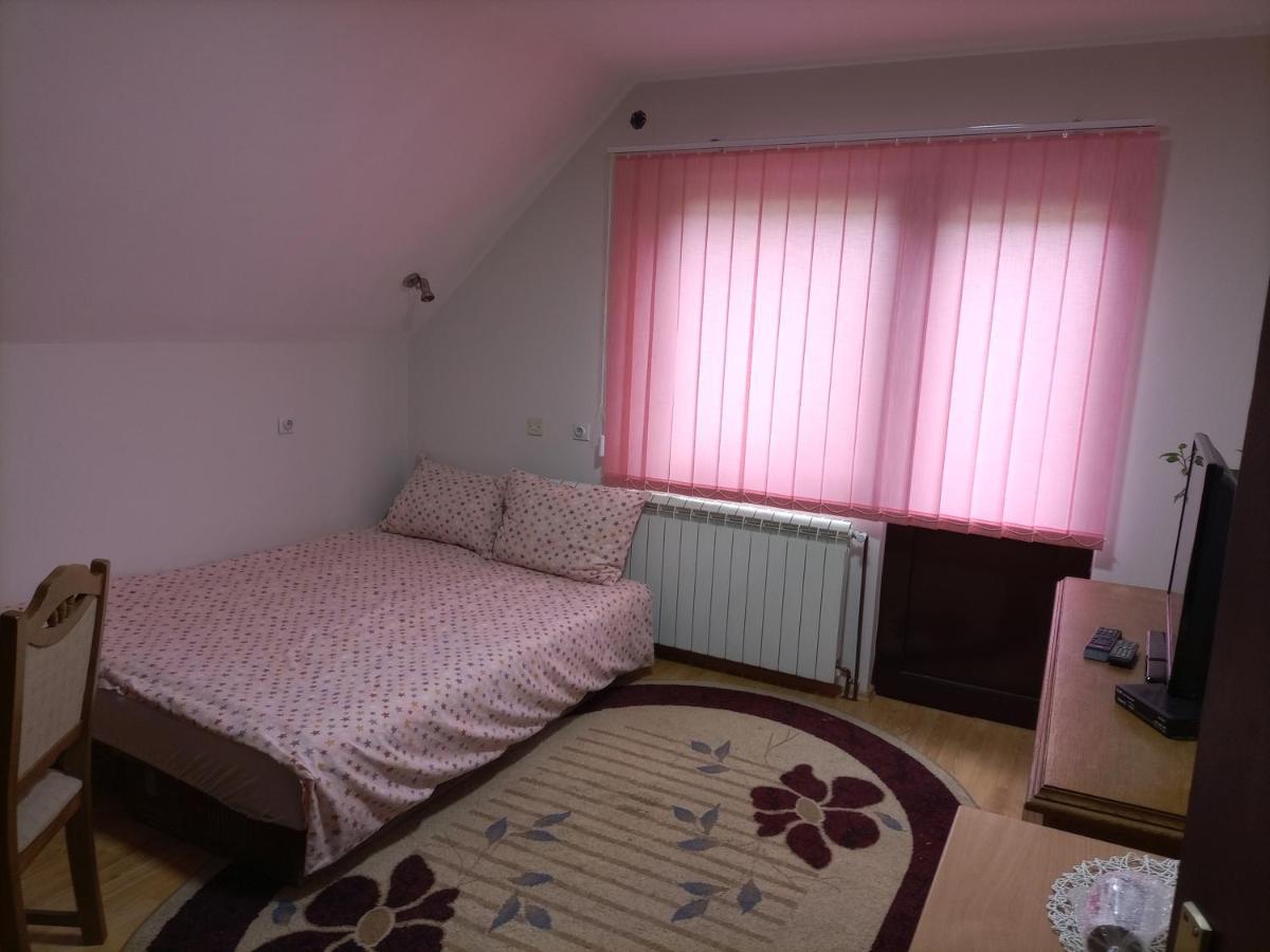 Apartman Julijaana Apartamento Nova Varoš Exterior foto