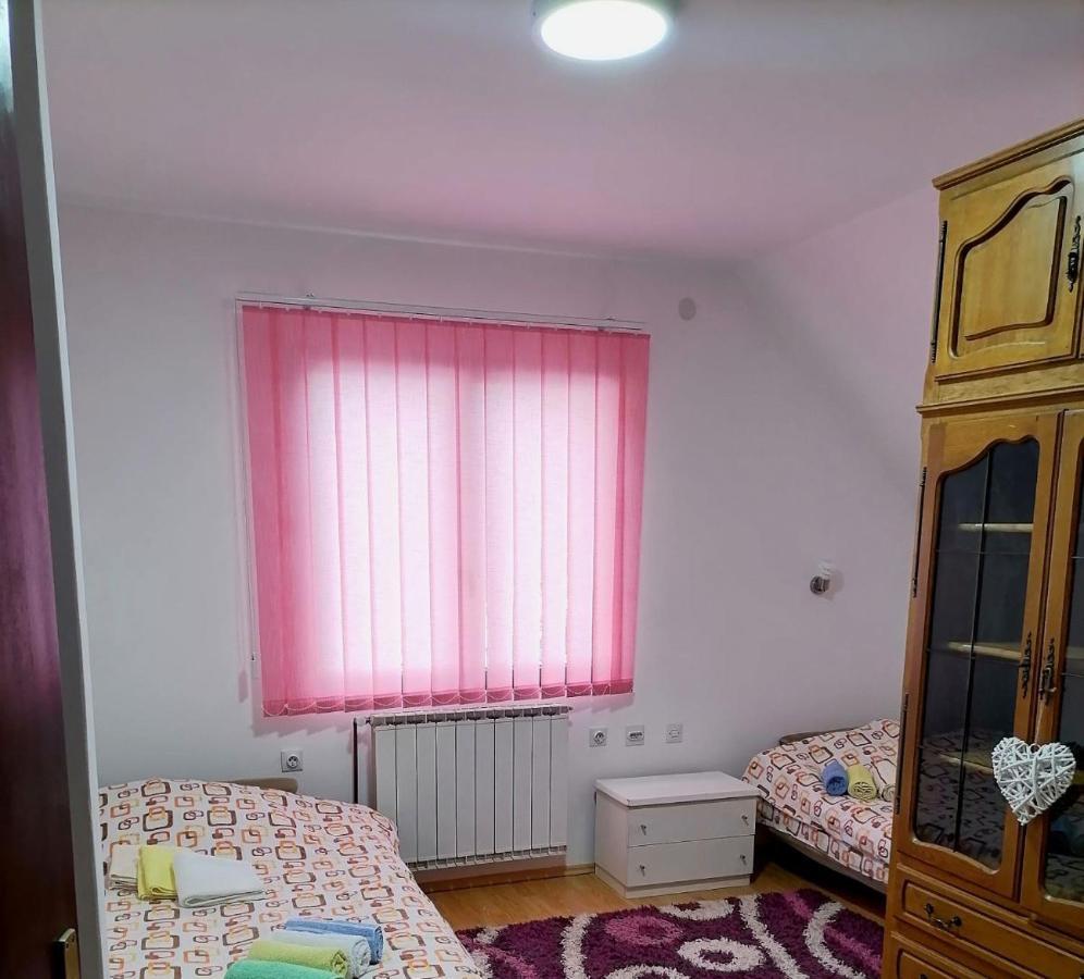 Apartman Julijaana Apartamento Nova Varoš Exterior foto